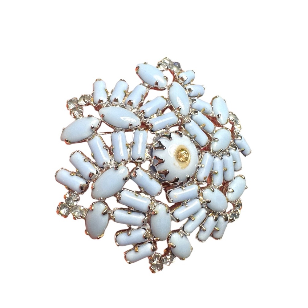 Vintagee 1960s Continental blue starburst glass silver finish brooch